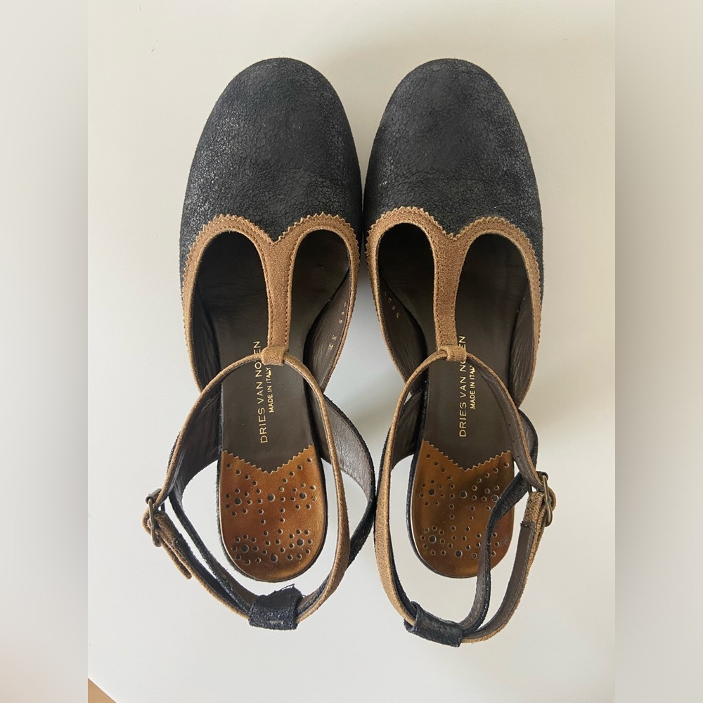 Dries Van Noten Round toe T-strap Mary Jane Heels